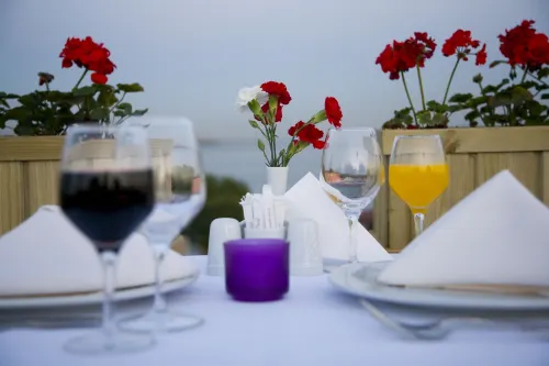 GLK PREMIER Regency Suites & Spa تناول الطعام Photos