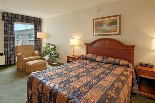 Ramada by Wyndham London Photos