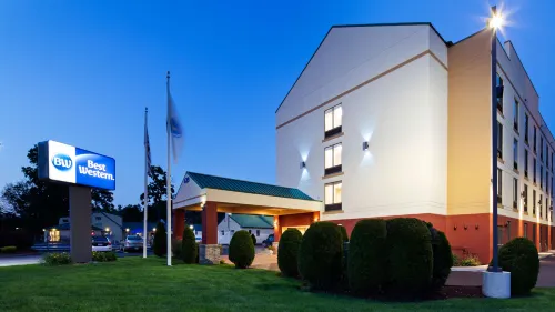 Best Western Springfield West Inn Exterior Photos
