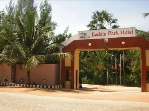 Badala Park Hotel Exterior Photos