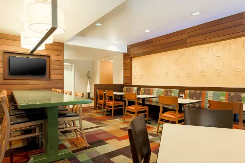 Fairfield Inn & Suites Tampa Brandon Ăn uống Photos