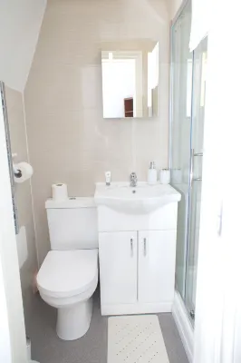 Trivelles Rochester Rooms Photos