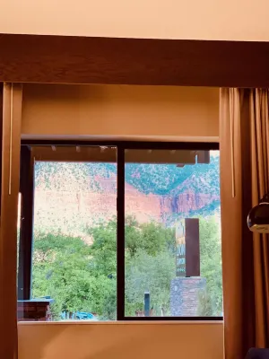 Zion Canyon Lodge Public Areas Photos