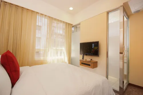 Golden Hotel Photos
