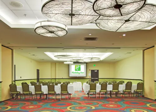 Holiday Inn & Suites Anaheim (1 Blk/Disneyland®) Business Facilities Photos