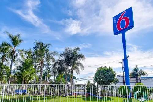 Motel 6 Garden Grove, CA Loisirs et amusements Photos