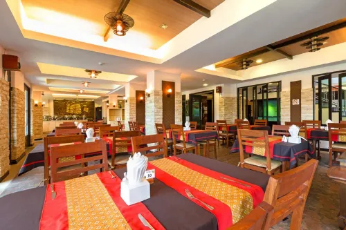 Nipa Resort Питание Photos