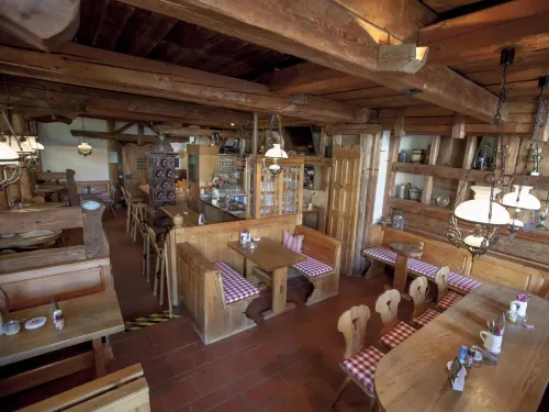 Olymp Munich Restauration Photos