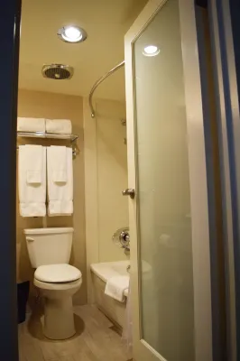 Chateau Victoria Hotel & Suites Rum Photos