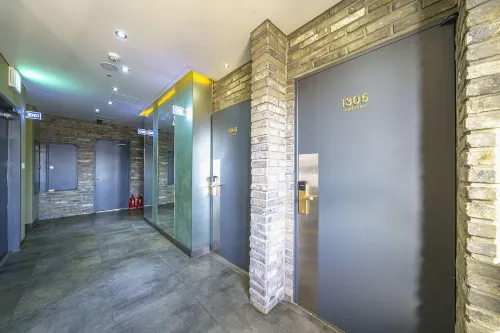 Hertz Hotel Public Areas Photos