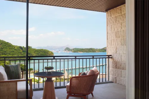 TA’AKTANA, a Luxury Collection Resort & Spa, Labuan Bajo Dekat Hotel Photos