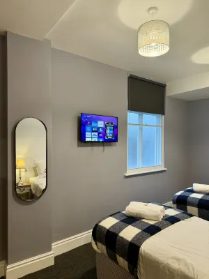 The Crescent Guest House Photos