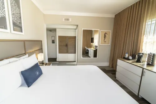 San Juan Hotel Miami Beach Photos