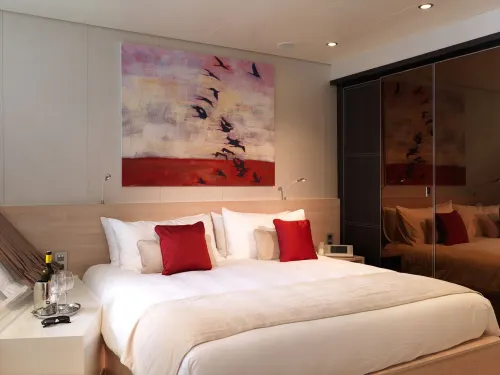 Sunborn Gibraltar Kamar Photos