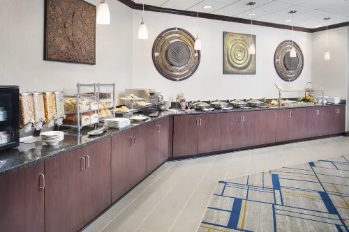 DoubleTree by Hilton Hotel Baltimore - BWI Airport Restauration Photos