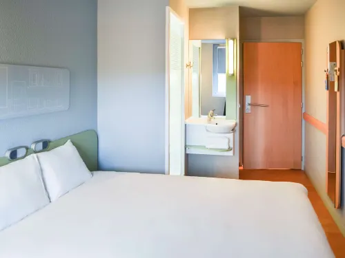 Ibis Budget Paris Porte de Vanves Kamar Photos