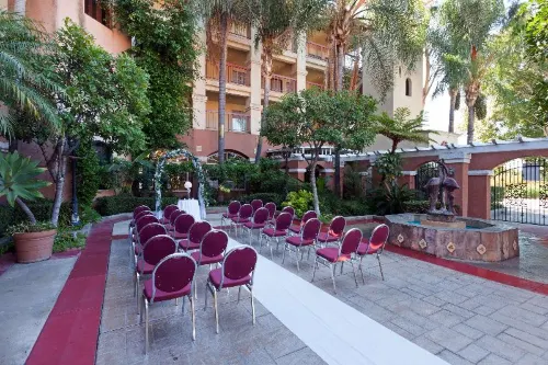 Ramada by Wyndham South El Monte Xung quanh Photos