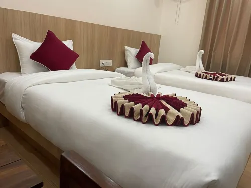 Hotel Namaskar Rooms Photos