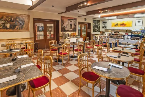 Hotel La Fenice et des Artistes Dining Photos