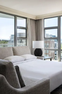 Victoria Marriott Inner Harbour Rooms Photos