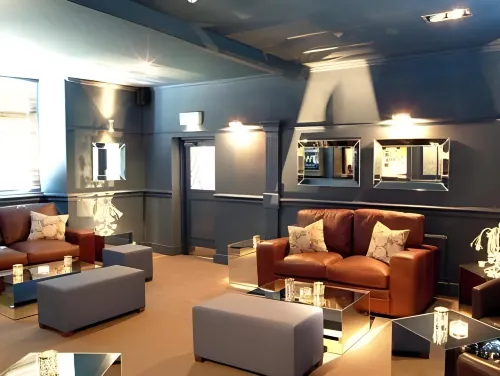 The World's End - Northampton Public Areas Photos