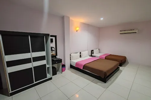 Hotel Kuang Hua Sitiawan Near to Unikl-Mimet Photos