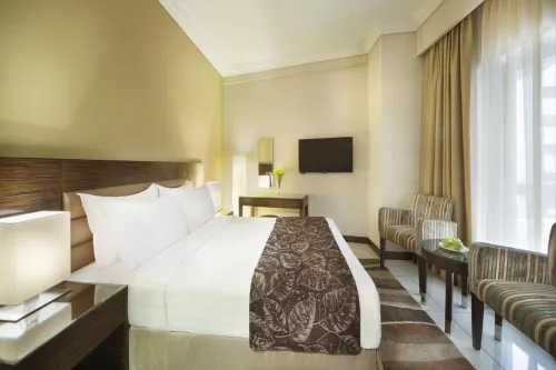 Gateway Hotel Photos