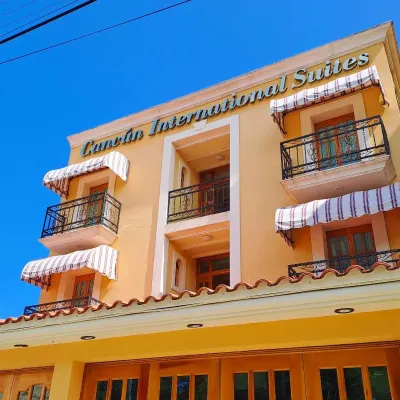 Cancun International Suites Exterior Photos
