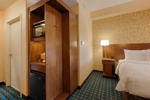 Fairfield Inn & Suites Clearwater Beach Rooms Photos