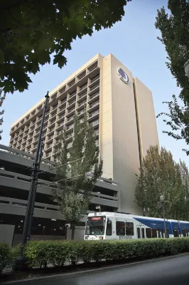 DoubleTree by Hilton Portland, or Exterior Photos