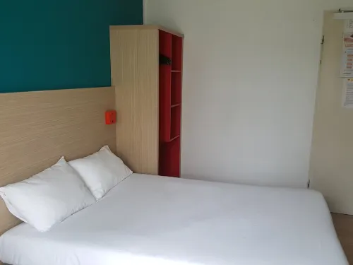 Hotelf1 Cergy Chambres Photos