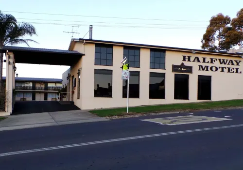 Halfway Motel Featured Photos