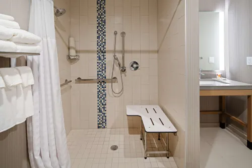 Hyatt Place Bakersfield Rooms Photos
