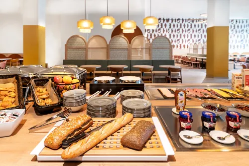 B&B Hotel Geneva Airport Restauration Photos