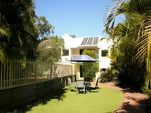 Chez Noosa Resort Motel Exterior Photos