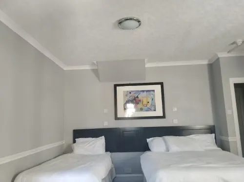 Citi Hotel Aberdeen Rooms Photos