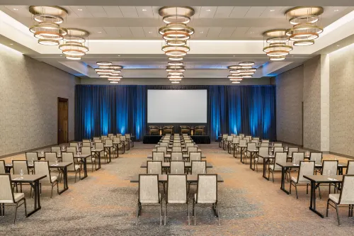 Hilton North Scottsdale at Cavasson Business Facilities Photos