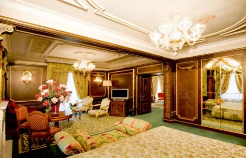 Grand Hotel des Iles Borromées & Spa Photos
