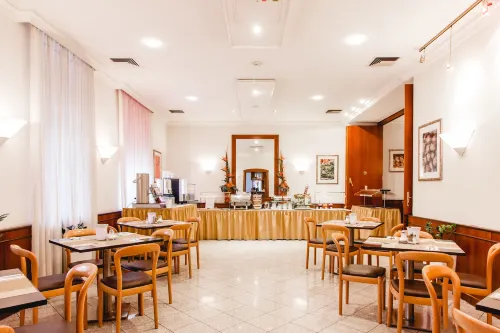 Hotel Allegro Wien Restauration Photos
