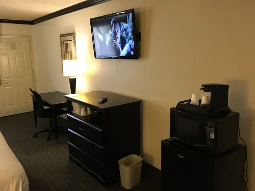 Ramada by Wyndham Ontario Phòng Photos