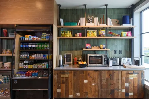 Moxy Charleston Downtown Restauration Photos
