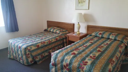 Apple Tree Inn Photos