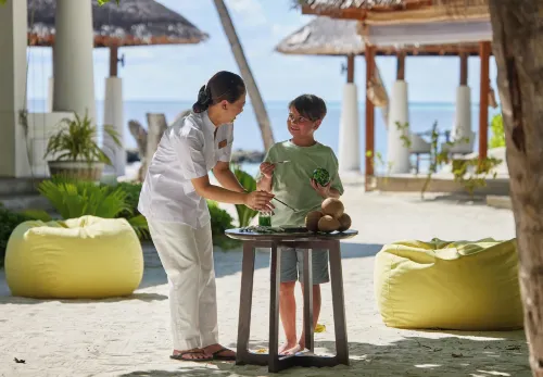 NH Maldives Kuda Rah Resort Общественные зоны Photos
