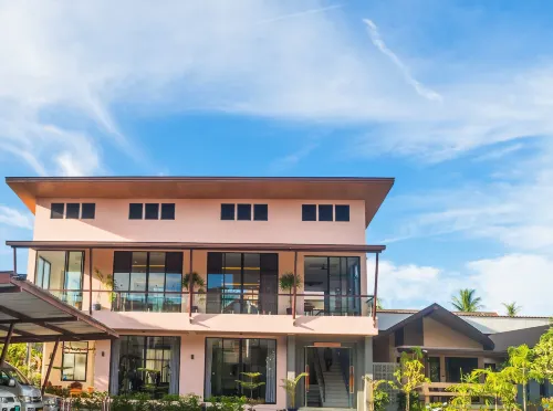 Weekender Resort Exterior Photos