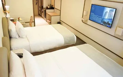 Hotel Louis Kienne Pemuda Kamar Photos