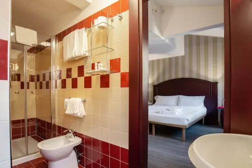Hotel La Fenice et des Artistes Rooms Photos