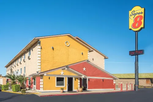 Super 8 by Wyndham San Antonio/I-35 North Esterni Photos