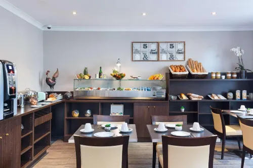 Best Western Lakmi Nice Restauration Photos