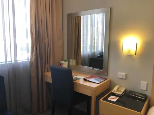 Quality Hotel Ambassador Perth Camere Photos