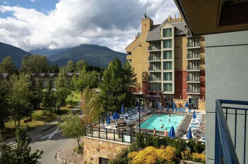 Hilton Whistler Resort & Spa Exterior Photos